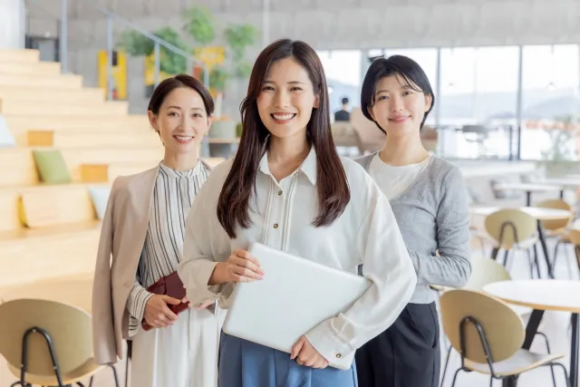 オフィスカジュアル