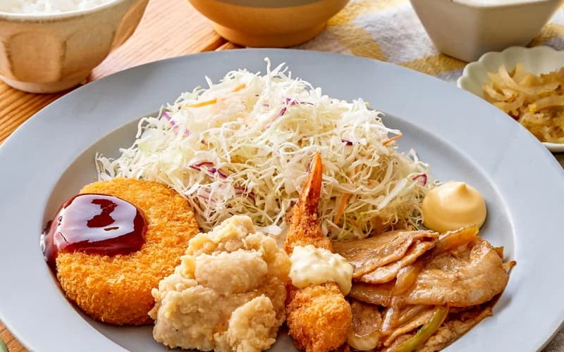 やよい軒やよい合い盛り定食