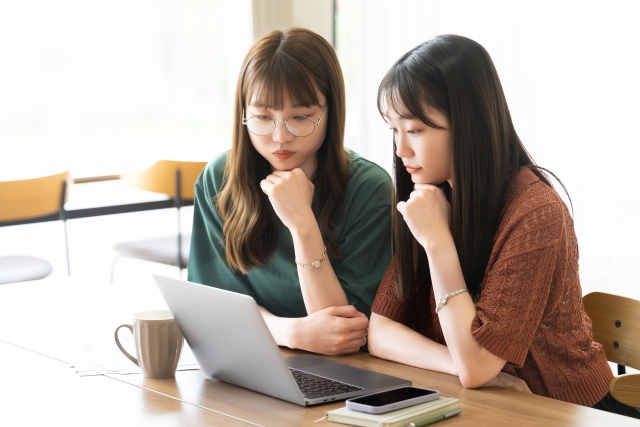 インターンシップの探し方と応募方法