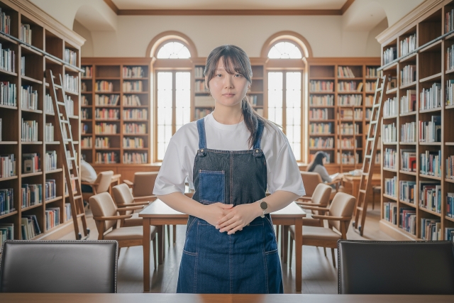図書館のスタッフのイメージ