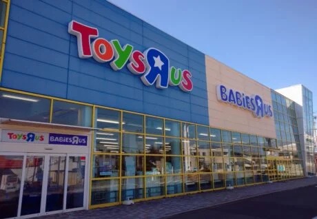 トイザらス店舗外観