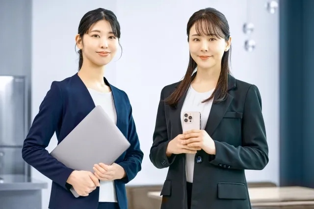 2人の女性