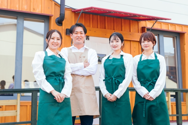 飲食店スタッフ