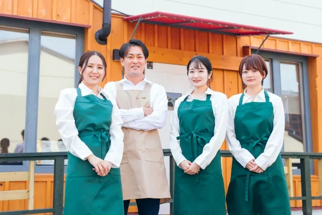 飲食店スタッフ