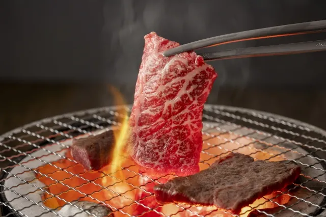 炭火で焼く焼肉のイメージ