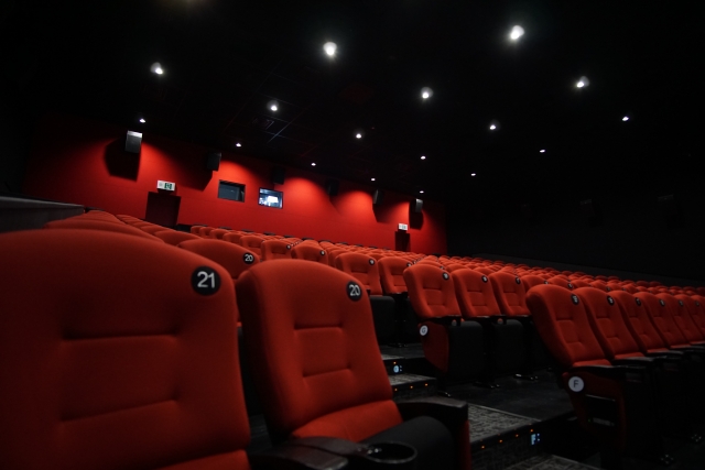 映画館の座席のイメージ