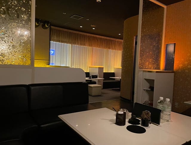 【金沢駅東口】lounge BeBe（ラウンジ べべ）のフォトギャラリー3