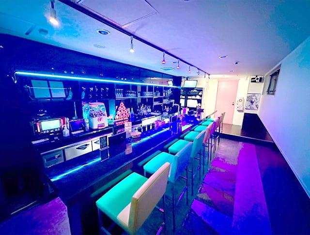 Girls Bar CROWEA（クロウエア）のフォトギャラリー1