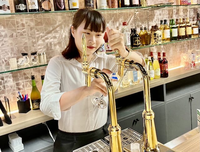 vivid cafe 池袋店 ～ヴィヴィッドカフェ～のフォトギャラリー1