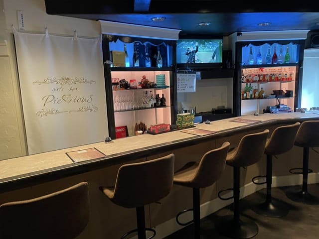 girl's bar Precious（プレシャス）のフォトギャラリー2
