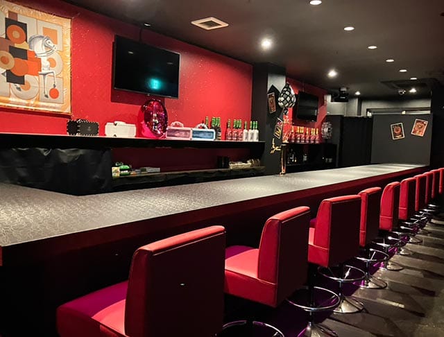 【千葉中央駅、千葉駅】Girl’s Bar Queen（クイーン）のフォトギャラリー3