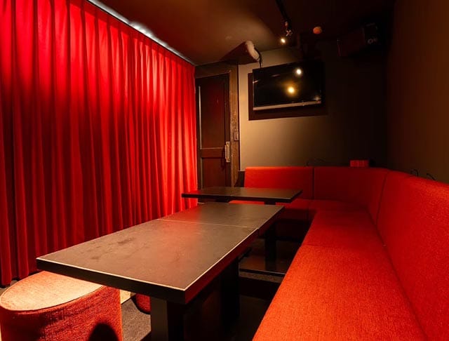 【外苑前・表参道】TOKYO RED CLUB（トウキョウ レッド クラブ）のフォトギャラリー3