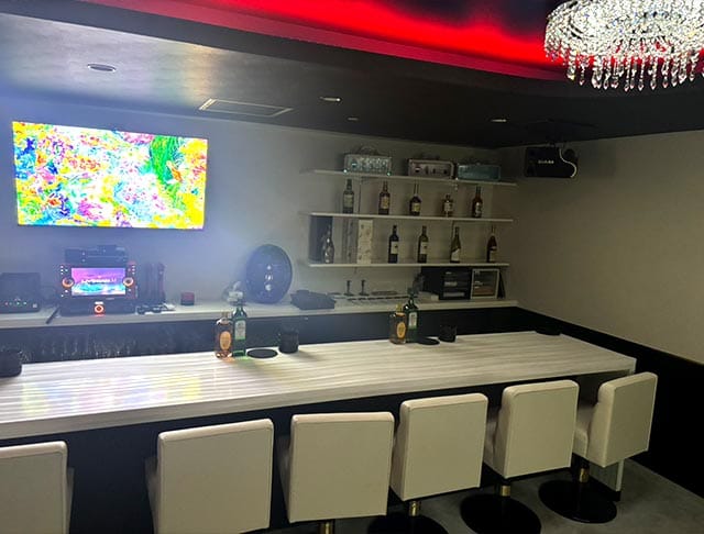 Girls Bar CLOVER（クローバー）のフォトギャラリー3