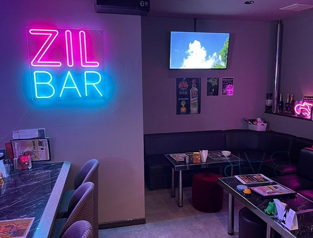 NAHA ZIL BAR（ナハジルバー）のフォトギャラリー1
