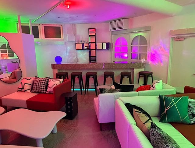 【大和八木】no sleep loungeのフォトギャラリー1