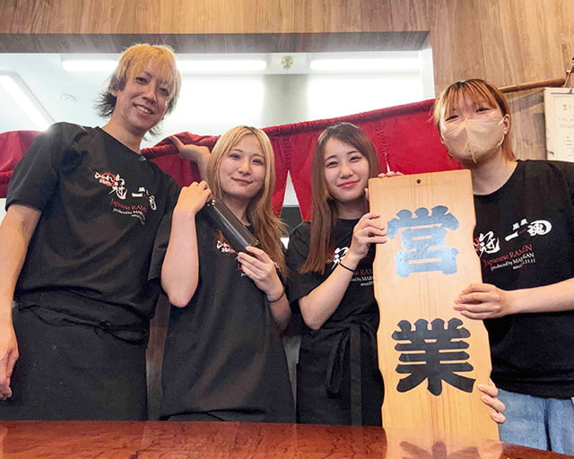 らーめん まるかん 松阪こむぎむら店のフォトギャラリー1