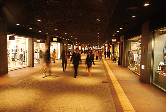 株式会社シーエーセールススタッフ（福岡市中央区）の女性バイト求人情報