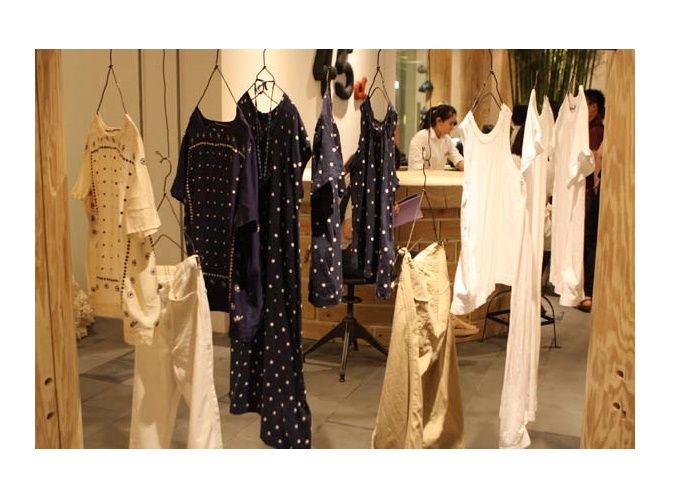 株式会社シーエーセールススタッフ（梅田駅）の女性バイト求人情報